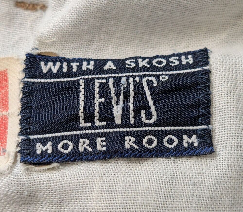 Vintage 1983 Levis Skosh More Room Jeans 42x28 Thrashed Distressed Made in US - Picture 8 of 12